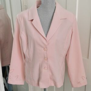Carmana Vintage Petal Pink Blazer  With Cutout Embroidered Sleeves Blazer. 12
